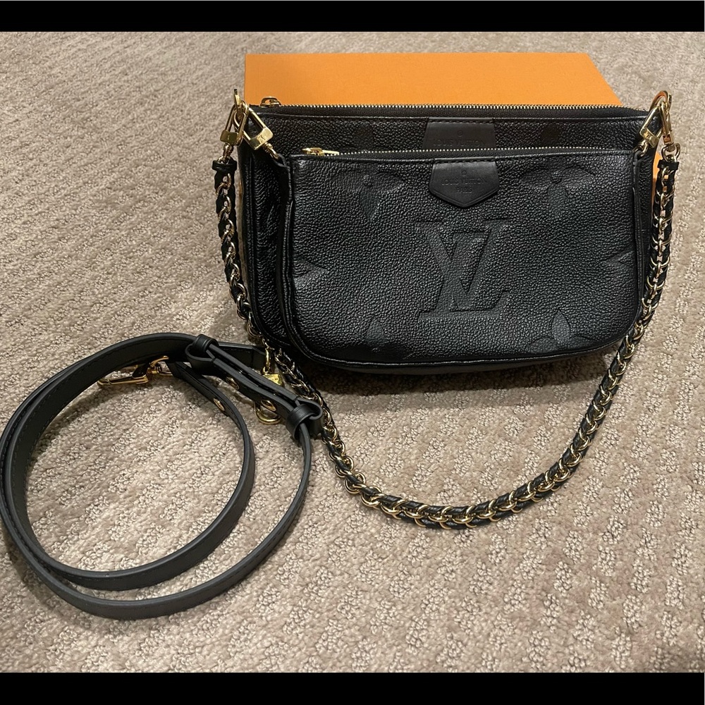 LV multi pochette **SOLD